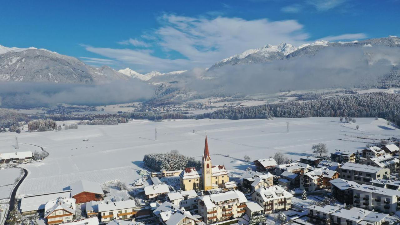 Hotel Akelei Bruneck Exteriör bild
